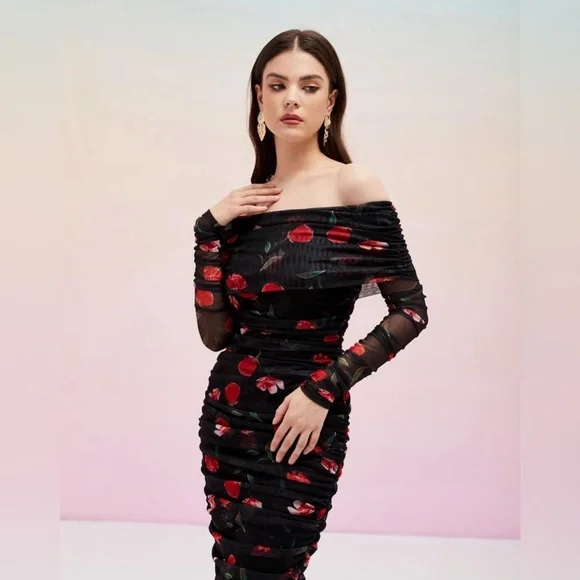 Elegant Black and Red Floral Off-Shoulder Dress - Picture 5 of 5